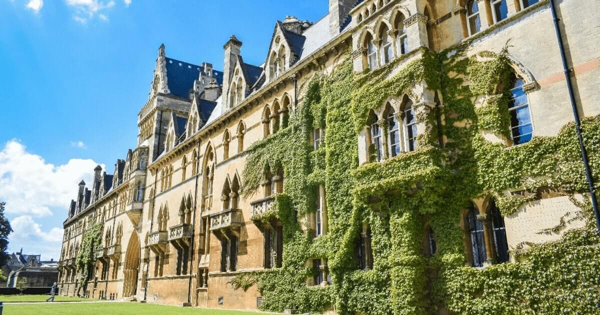 英國大學申請流程、時間、條件詳盡完整指南 - Crimson Education TW