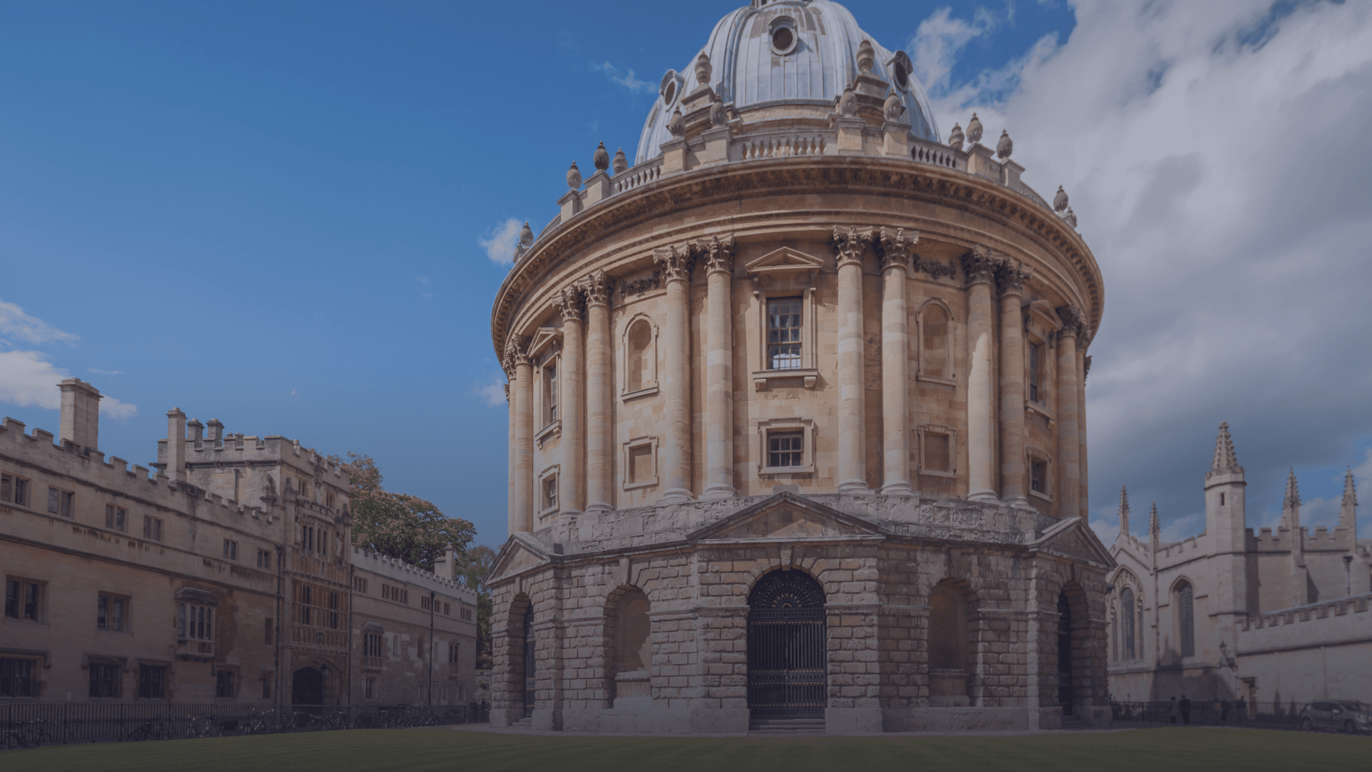 UCAS 申请截止日期