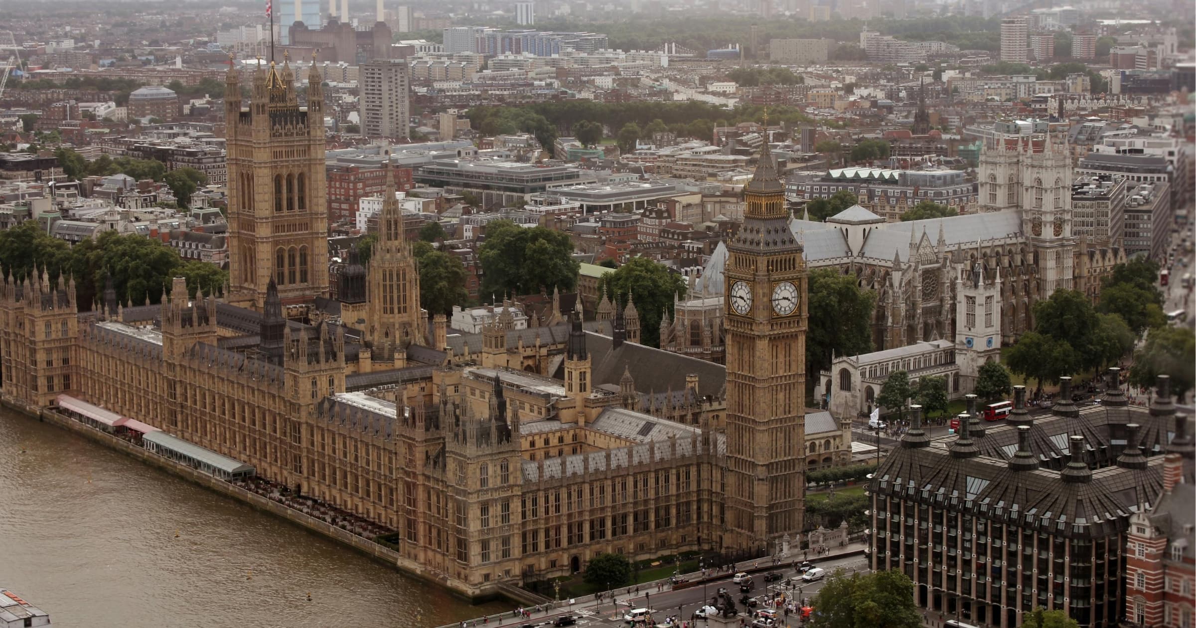 Как иностранному студенту поступить в университеты Великобритании