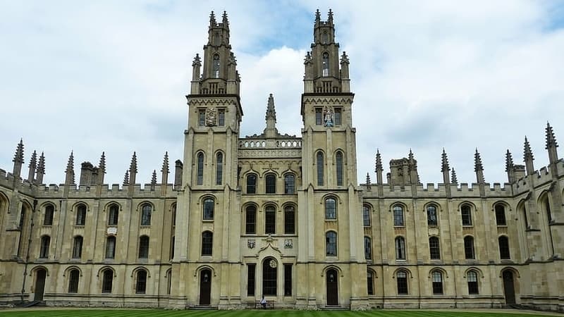 oxford is one of the best schools for economics