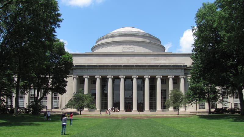 MIT the best non Ivy League schools