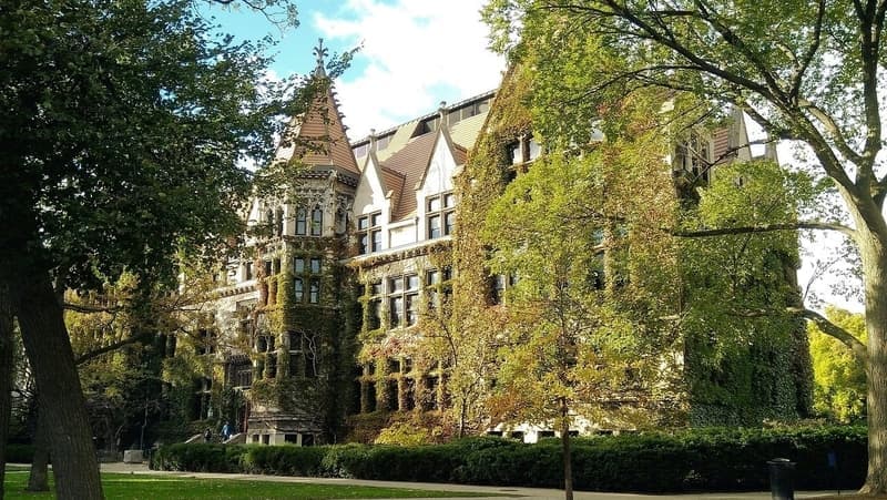 University of Chicago is one of the best schools to study economics